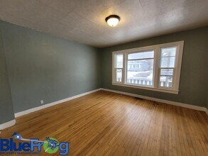 714 Stuart St in Green Bay, WI - Foto de edificio - Building Photo