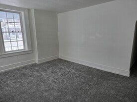 108 S High St in Mechanicsburg, PA - Building Photo