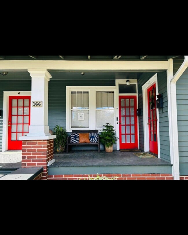 166 Kenan St in Mobile, AL - Building Photo - Building Photo