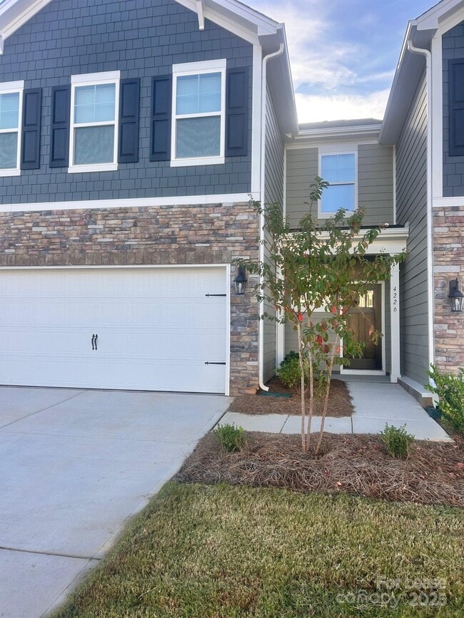 4226 Steel Wy in Lake Norman of Catawba, NC - Building Photo - Building Photo