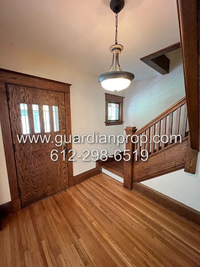 1833 Lincoln Ave in St. Paul, MN - Building Photo - Building Photo