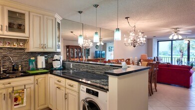 4822 Esedra Ct in Greenacres, FL - Building Photo - Building Photo