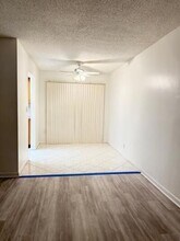 27 Golfs Edge, Unit H in West Palm Beach, FL - Building Photo - Building Photo