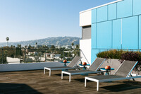 Frame Hollywood in Los Angeles, CA - Foto de edificio - Building Photo