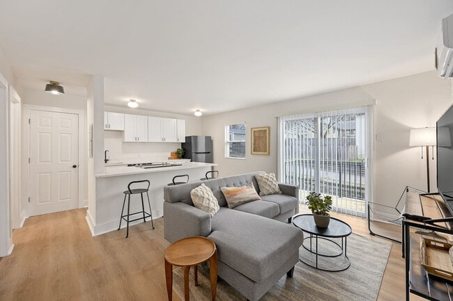 539 Hale Ave