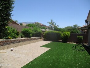 2304 W Bonanza Ln in Phoenix, AZ - Building Photo - Building Photo