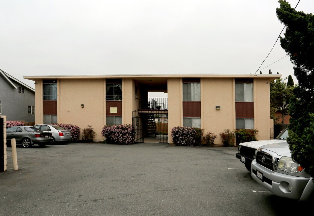 1615 L Ave in National City, CA - Building Photo