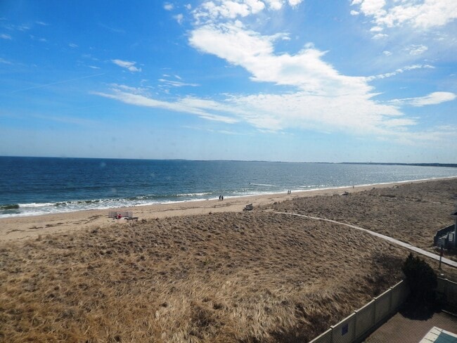 1 Seacliff Ave, Unit 4B