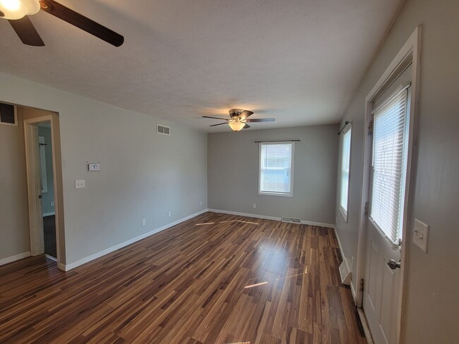 404 E Poplar St in Normal, IL - Building Photo - Building Photo