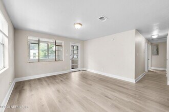 1321 W 12th St in Jacksonville, FL - Building Photo - Building Photo