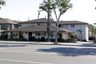 13202 Chapman Ave in Garden Grove, CA - Building Photo