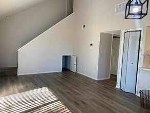 2558 W Bird St in Tampa, FL - Building Photo - Building Photo