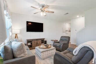 204 Peony Ln. in Jarrell, TX - Building Photo - Building Photo