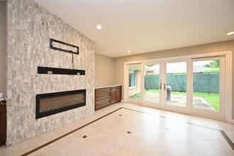 2127 Lamonte Ln in Houston, TX - Building Photo - Building Photo