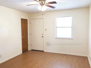 1107 White Ave in Killeen, TX - Building Photo - Building Photo