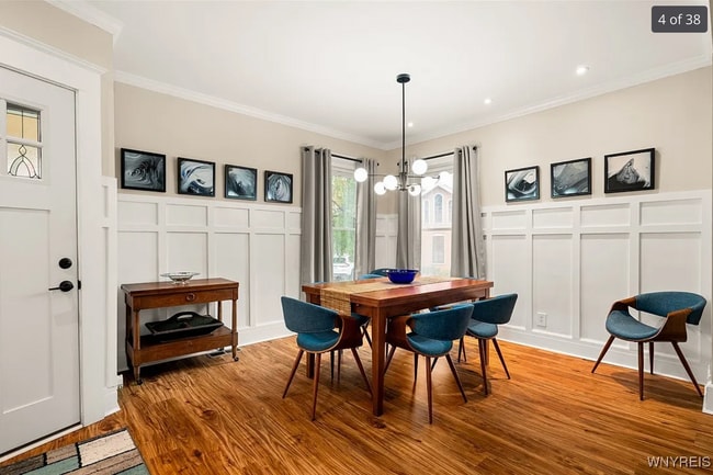 383 Summer St, Unit Summer Street Apartment in Buffalo, NY - Foto de edificio - Building Photo