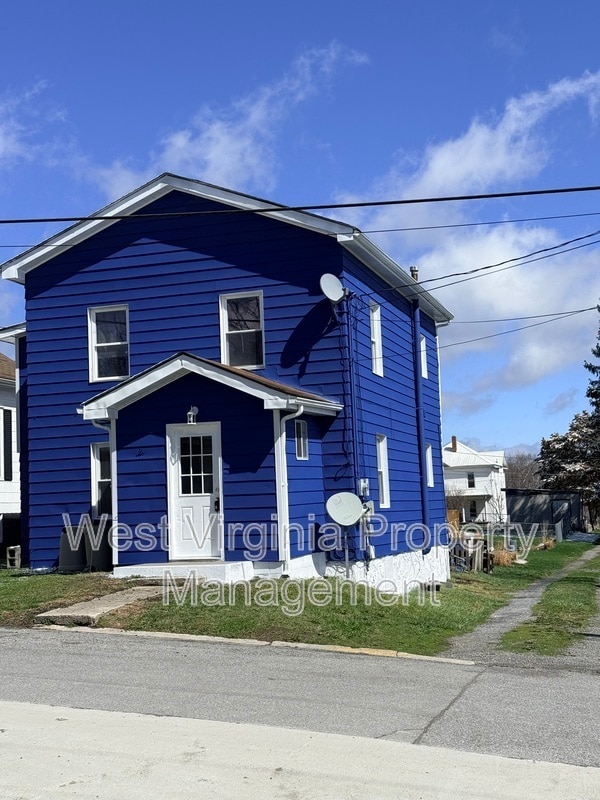 304 N 3rd St in Princeton, WV - Building Photo - Building Photo