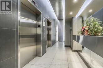 1040 The Queensway in Toronto, ON - Building Photo - Building Photo