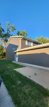 1390 Daleview Dr in Marion, IA - Building Photo - Building Photo