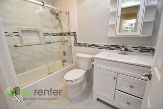 9031 Amberly Cir in San Diego, CA - Building Photo - Building Photo