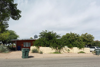 3553-3555 E 4th St in Tucson, AZ - Building Photo - Building Photo