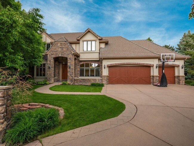 property at 9 Foxtail Cir