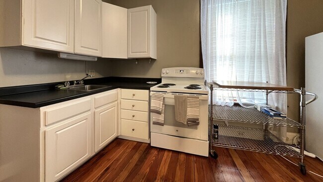 15 Walton St in Boston, MA - Building Photo - Building Photo