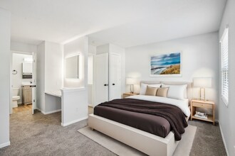 Walden Ridge Townhomes in Iowa City, IA - Building Photo - Building Photo