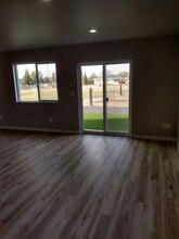 2909 N Chronicle St in Spokane, WA - Foto de edificio - Building Photo