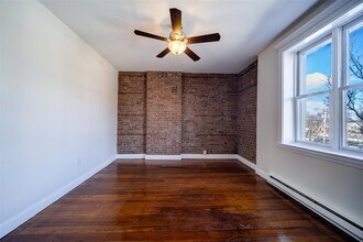173 Main St in Beacon, NY - Building Photo - Building Photo