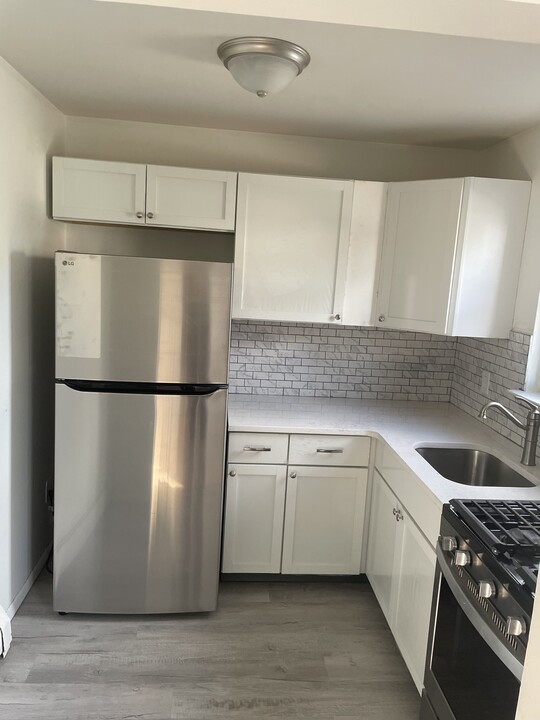 111 Lorraine Ave, Unit A in Oreland, PA - Building Photo
