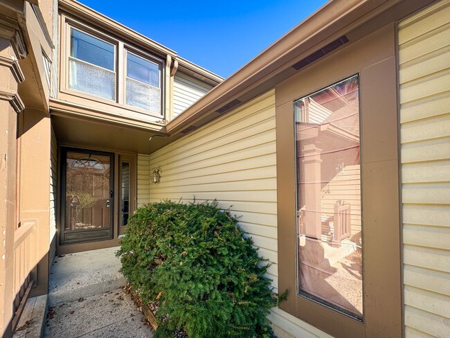 11528 Sunset Cove Ln in Indianapolis, IN - Building Photo - Building Photo