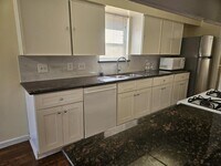 7823 Barberton Dr photo'