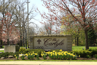 The Carlyle on the Lake in Lakewood, OH - Building Photo - Building Photo