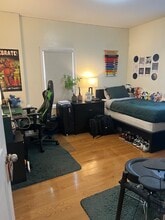 8482 164th St in Jamaica, NY - Foto de edificio - Building Photo