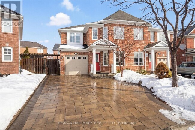 48 Millcar Dr in Toronto, ON - Building Photo - Building Photo