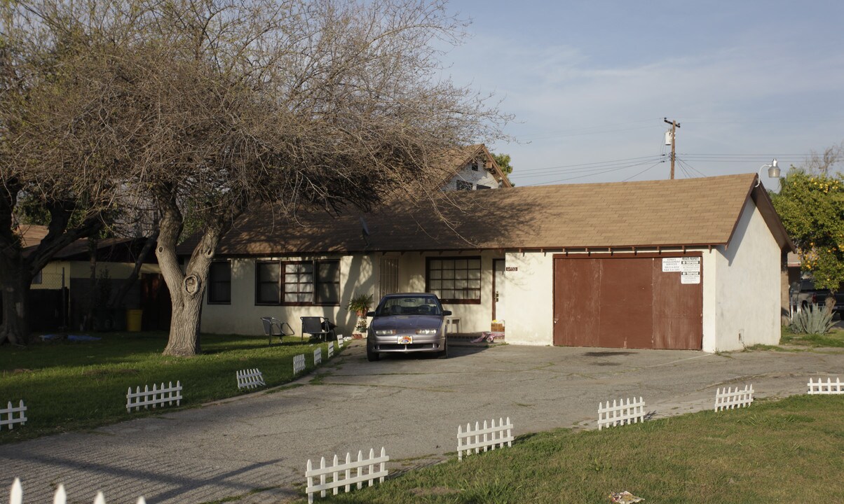 6953-6959 Dwight Way in San Bernardino, CA - Building Photo