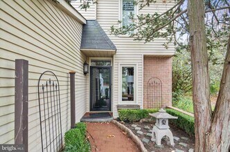 70 Sutphin Pnes in Yardley, PA - Building Photo - Building Photo