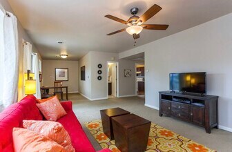 1709 Villa Pl, Unit 2 in Nashville, TN - Foto de edificio - Building Photo
