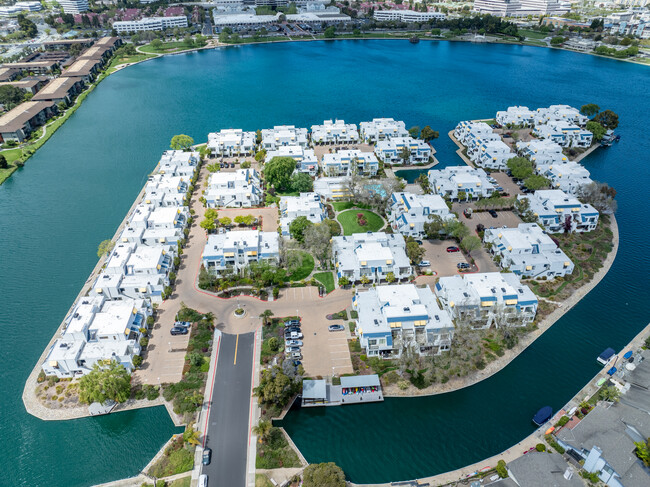 The Islands Condominiums in Foster City, CA - Building Photo - Building Photo