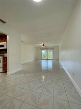 700 Layne Blvd in Hallandale Beach, FL - Building Photo - Building Photo