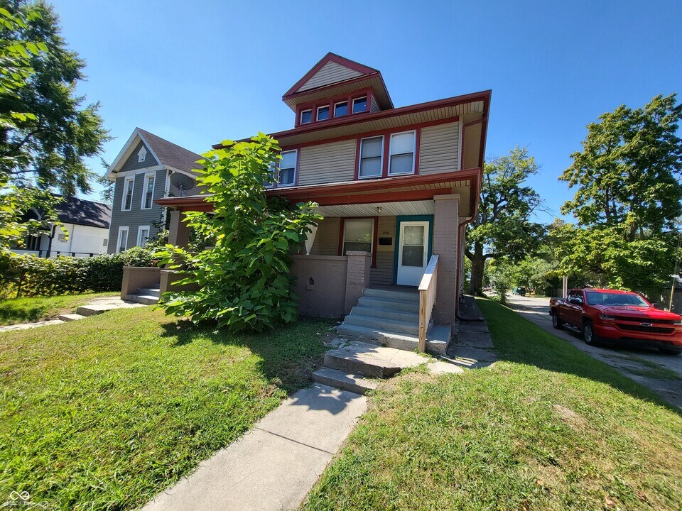 856 N Tacoma Ave in Indianapolis, IN - Building Photo