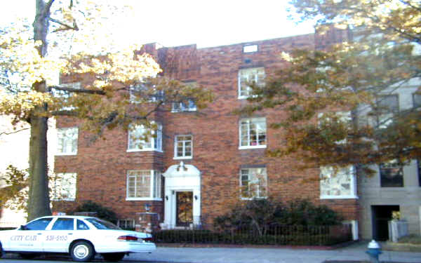 1555 Beacon St in Brookline, MA - Building Photo - Building Photo