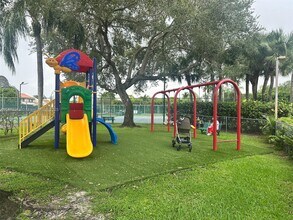 8563 SW 115th Ct in Miami, FL - Building Photo - Building Photo