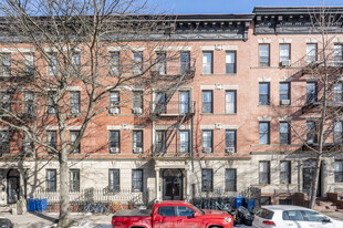 423 16th St Apartments