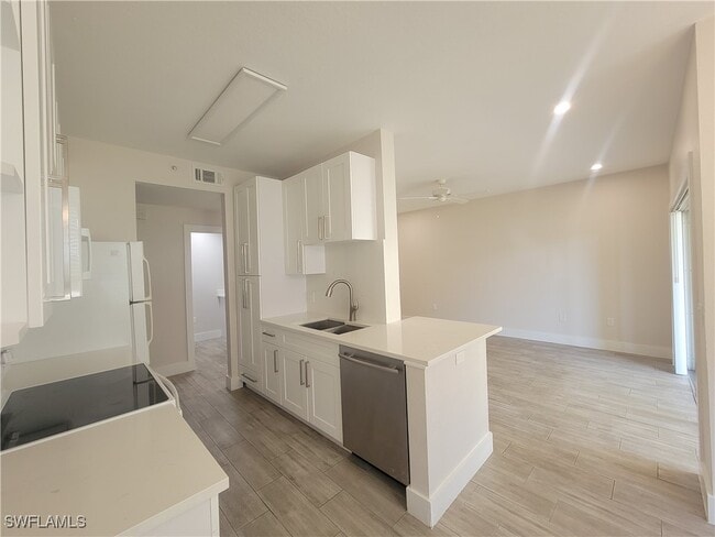 7950 Preserve Cir in Naples, FL - Building Photo - Building Photo