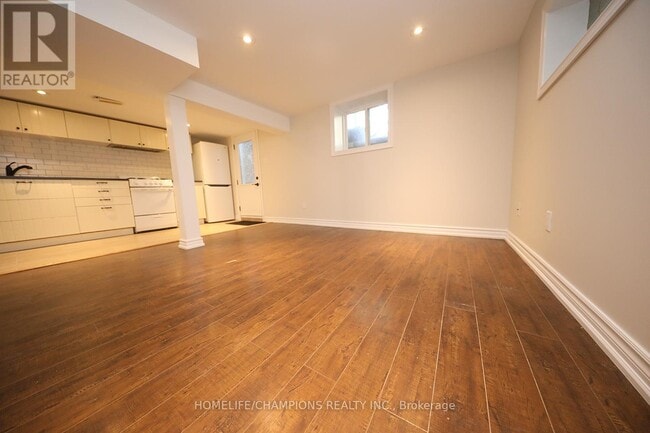 property at 1444 Dundas St E