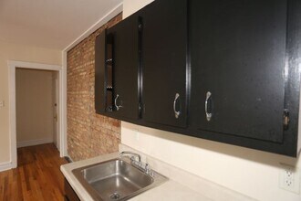 958 W Cornelia Ave in Chicago, IL - Building Photo - Building Photo