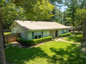 118 Roadrunner Ln in Nacogdoches, TX - Building Photo - Building Photo