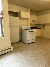 200 London St, Unit #2 in Boston, MA - Building Photo - Building Photo